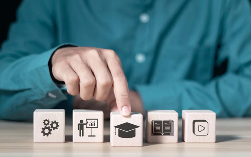 Educational services and training courses 教育与培训服务 - 图片 1